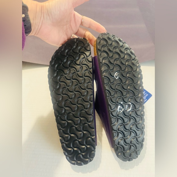 Birkenstock Arizona Purple Patent sandals Size 8 BNWT - Picture 6 of 9